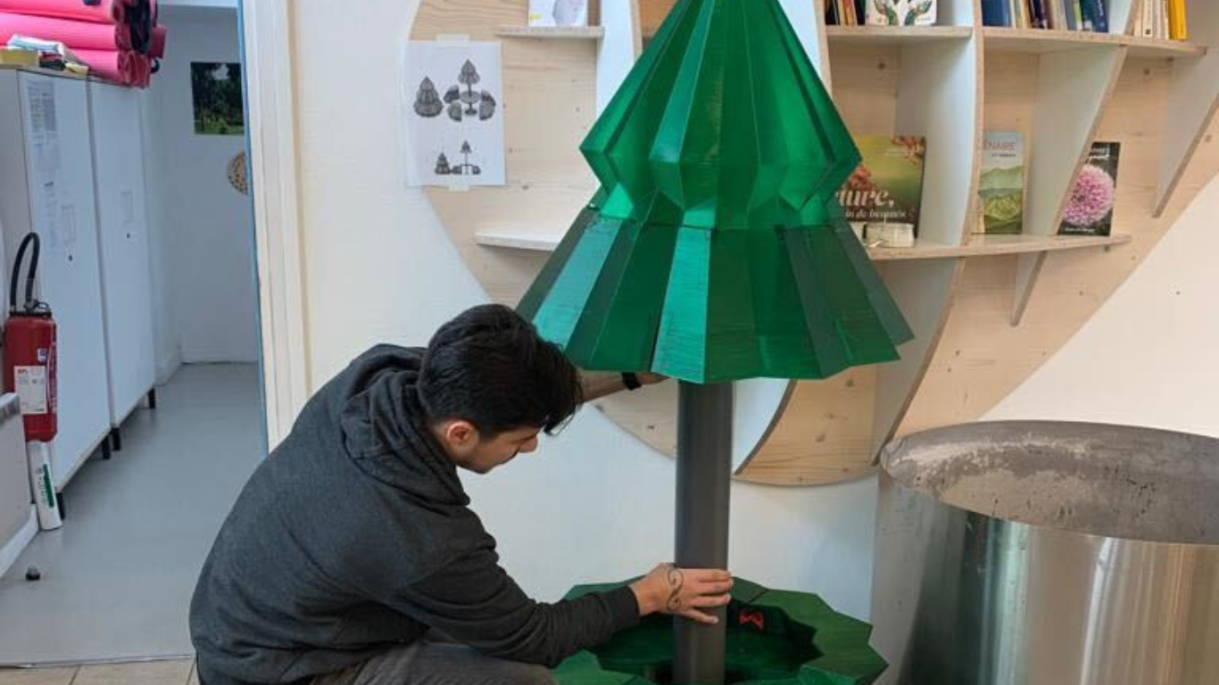 Découvrez le sapin de Noël recyclé de Bruno !